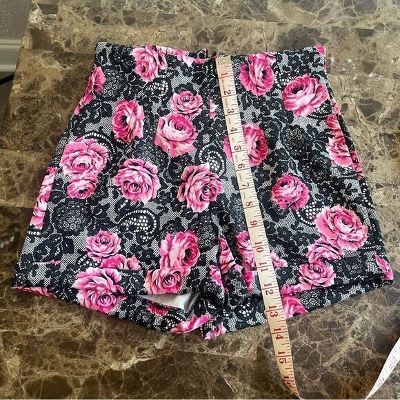 Stretch Bootie Black Lace & Pink Rose Print Shorts​​​​ - Picture 4 of 9